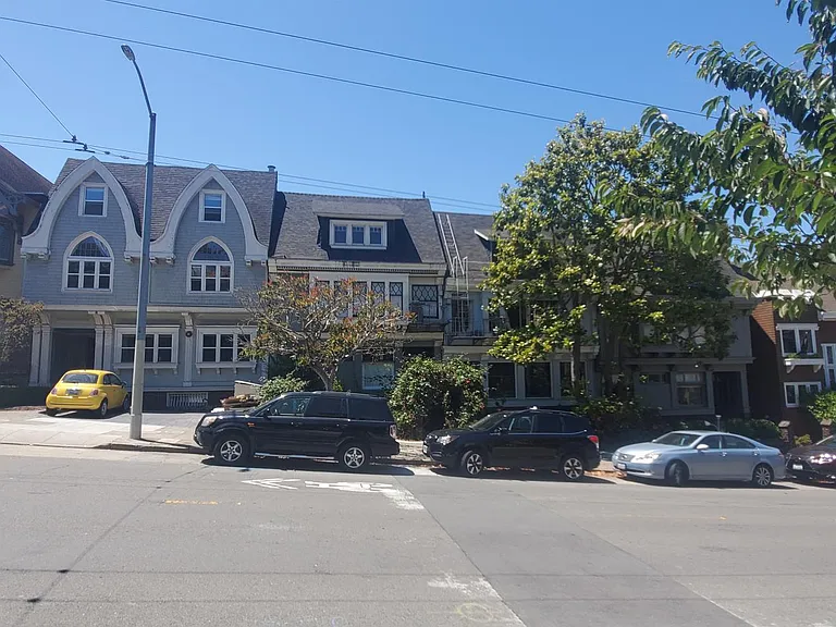 Front at 905 Ashbury st.