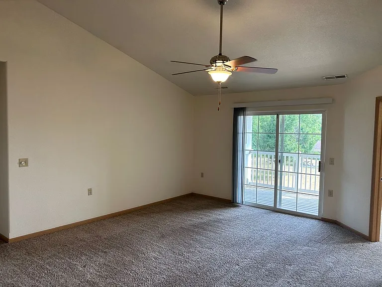 Madison Apartments — Photo 110