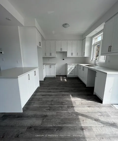 61 Soho St #79 — Photo 24