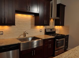 4 N Aberdeen St UNIT 203, Chicago, IL 60607