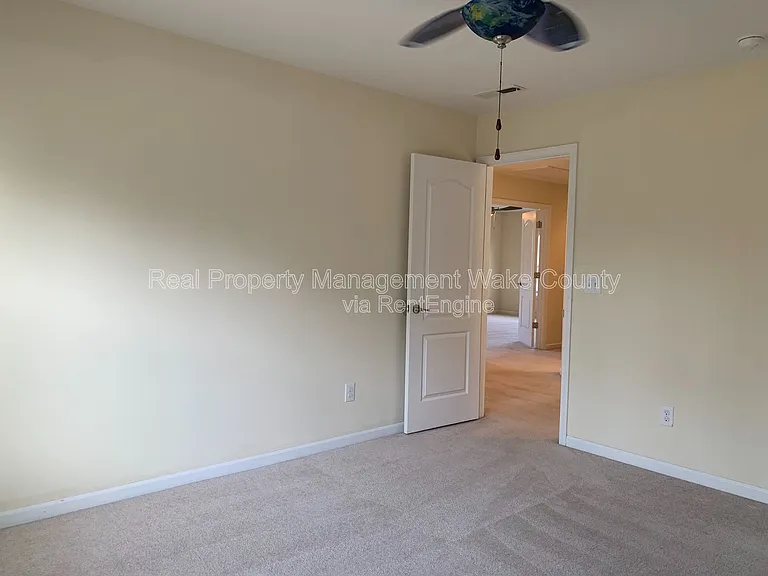 512 Sandy Whispers Pl — Photo 31