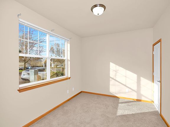 3rd image of 19226 15th Ave NW