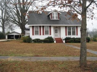 506 Combs St, Valley, AL 36854