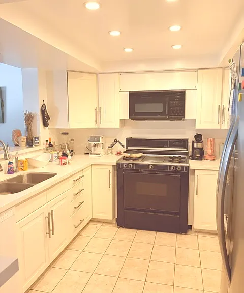 Hillpark Dr — Photo 7