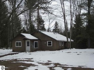8406 Mohawk Dr SE, Fife Lake, MI 49633
