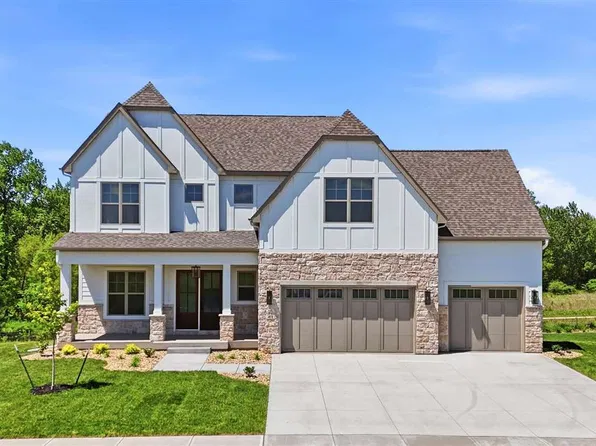 411 Macbride Trl, Solon, IA 52333