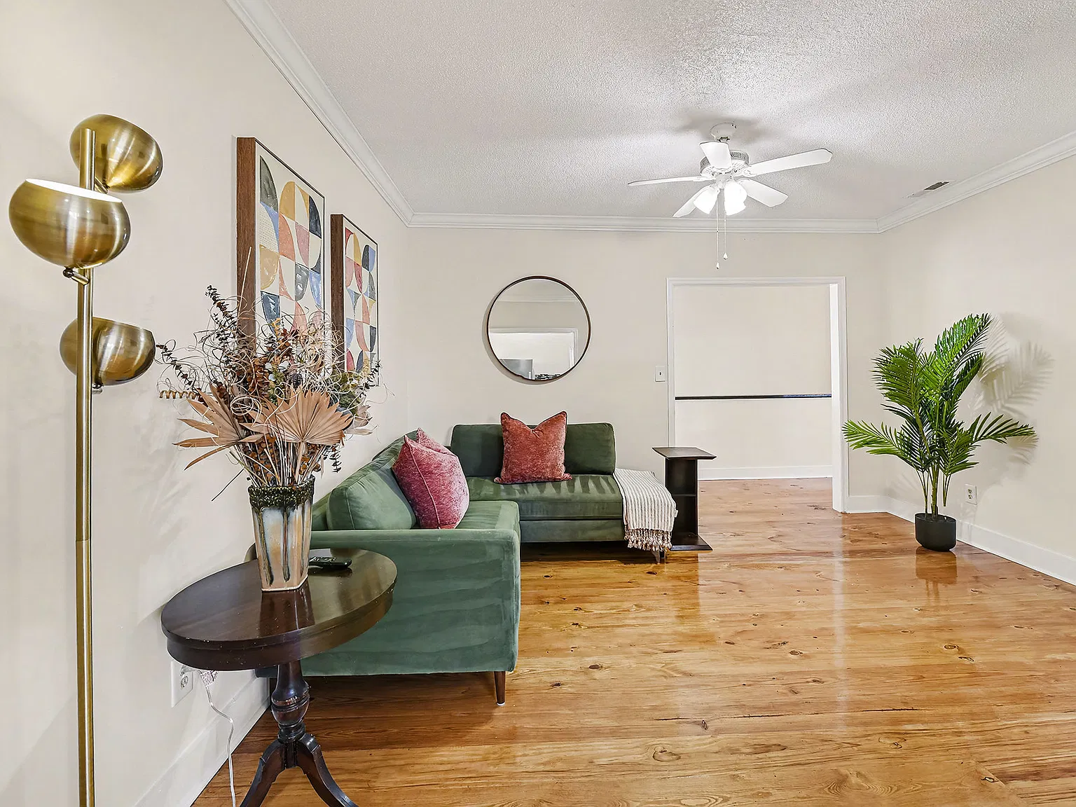 2 bed, 980 sqft, $2,750 — Photo 3