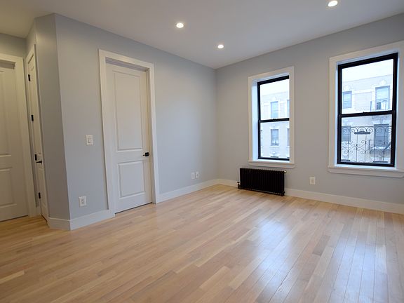3rd image of 526 W 139th St #21A