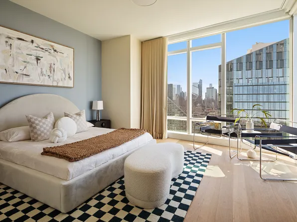 30 Riverside Boulevard image 7 of 16