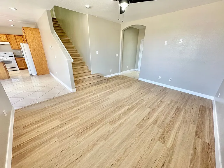 8782 Brilliant Star Dr — Photo 3