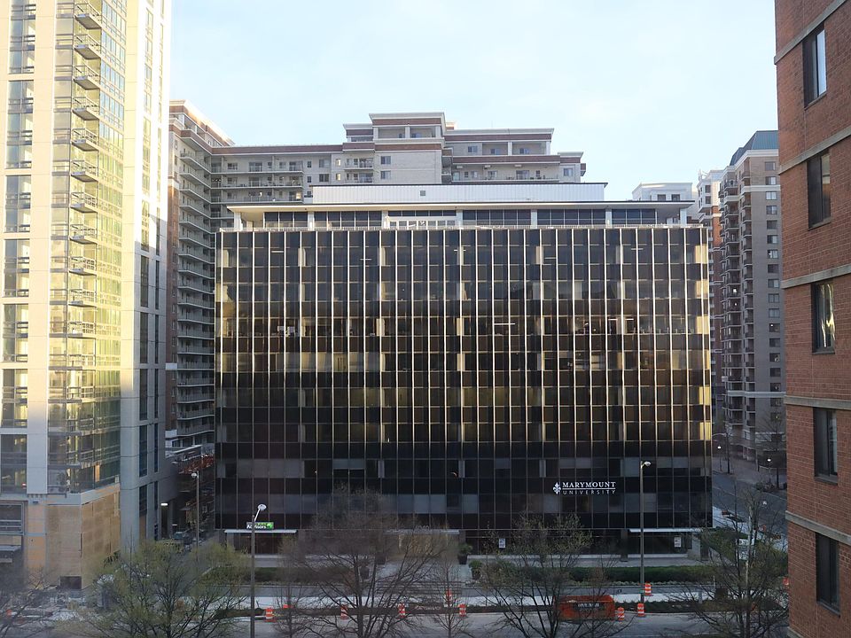 1st image of 1001 N Randolph St APT 712