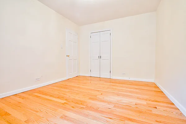 Rented by Platinum Properties | media 27