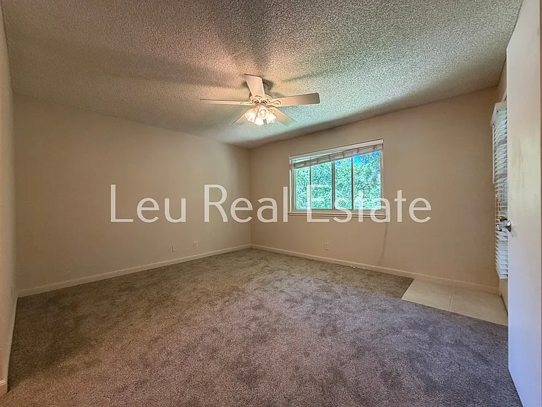 2223 Bridlewood Dr — Photo 10