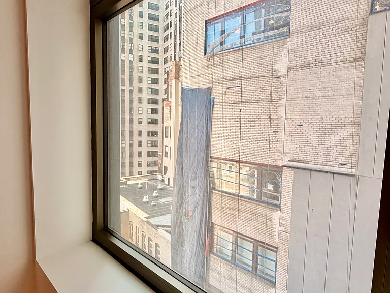 130 William St #14E — Photo 7