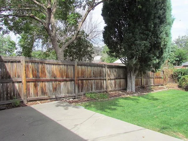 3428 N Newton St — Photo 18
