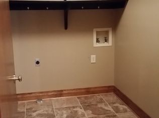 885 W Cotton Rd, Eclectic, AL 36024