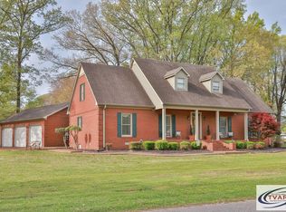 213 Orchard St, Gleason, TN 38229