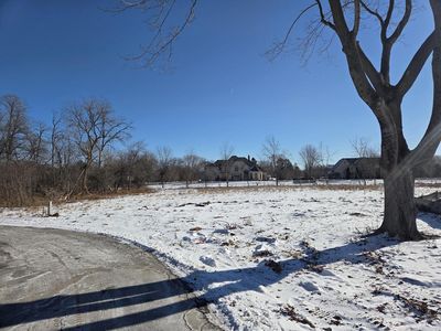 10506 North PINE TREE CIRCLE, Mequon, WI, 53092