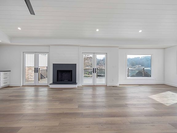 4th image of 5472 Roaring Branch Rd