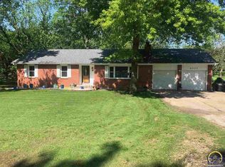 6025 NW Westbrooke Dr, Topeka, KS 66617