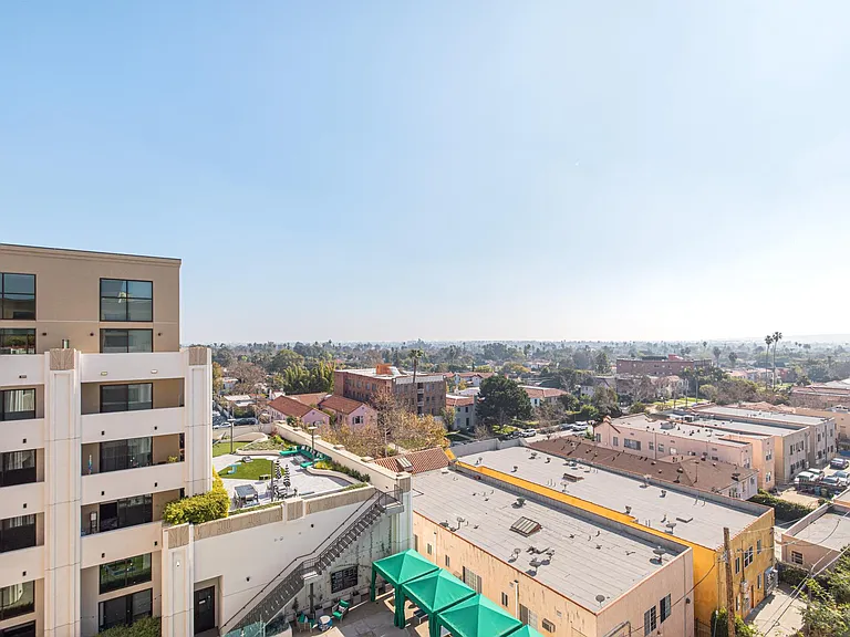5100 Wilshire Blvd — Photo 78