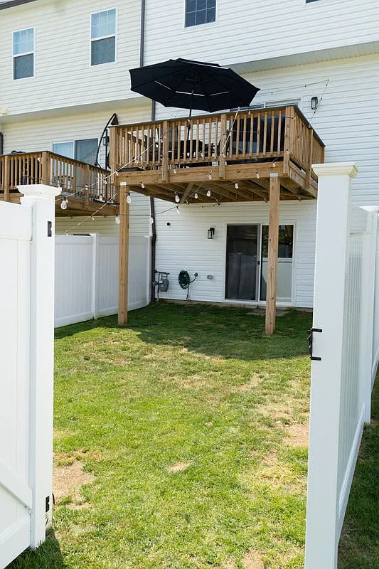 4 bed, 3.5 bath, 1969 sqft, $3,400 — Photo 4
