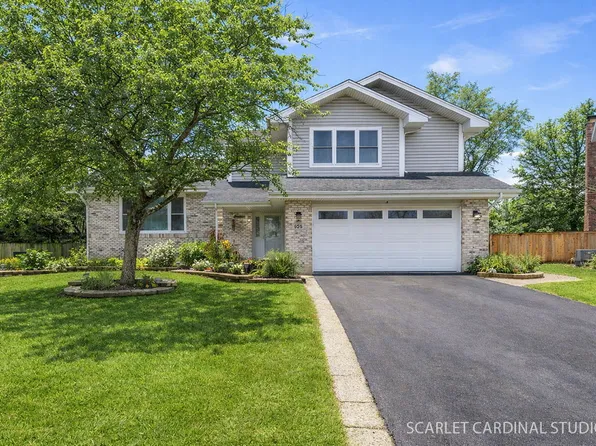 525 Chester Ct W, Aurora, IL 60504
