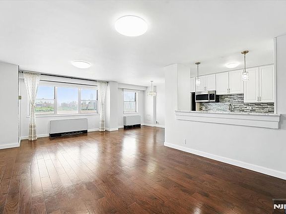 5th image of 6600 Boulevard East #Ad