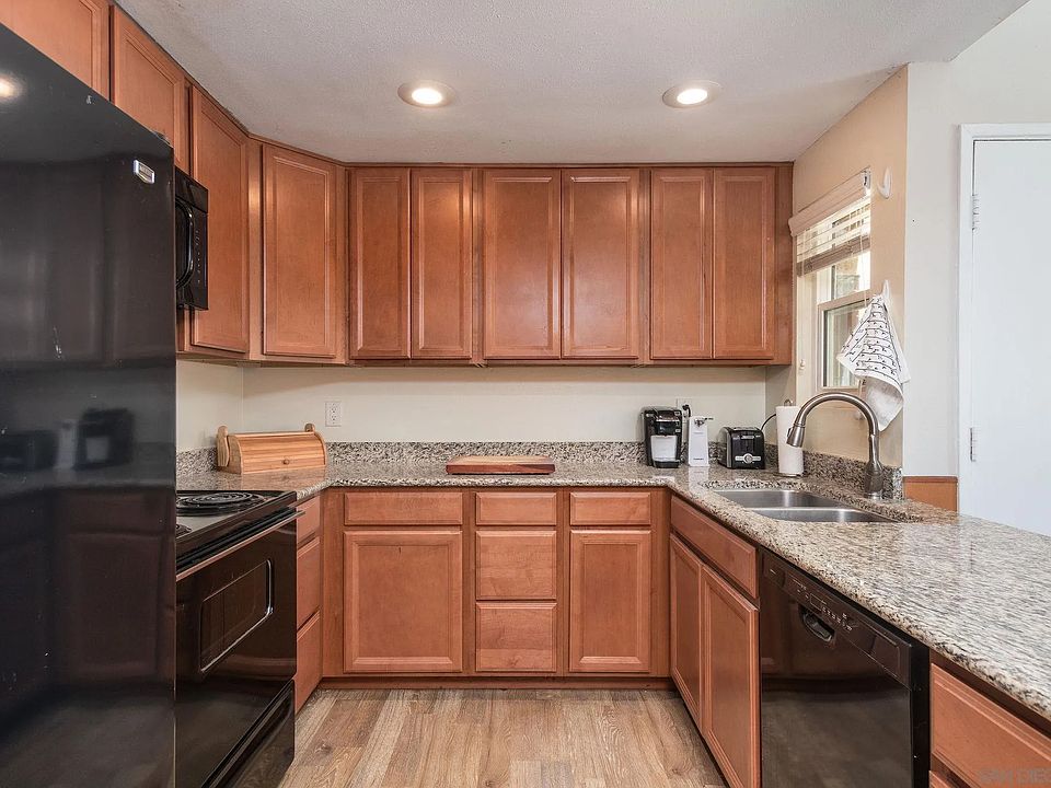 1st image of 475 N Midway Dr Unit 220