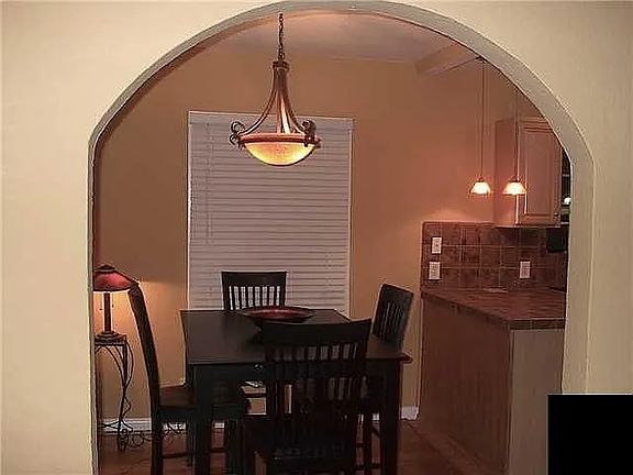 4th image of 5715 Case Ave