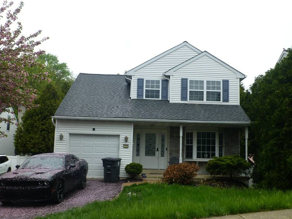 1st image of 733 Lincoln Ave