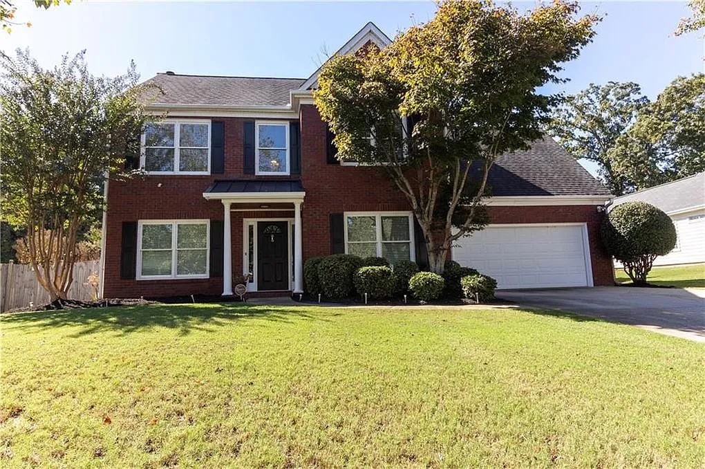 4 bed, 2.5 bath, 2520 sqft, $2,750 — Photo 1