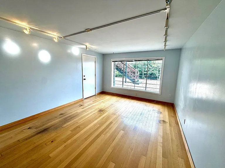 68 Crestline Ave — Photo 15