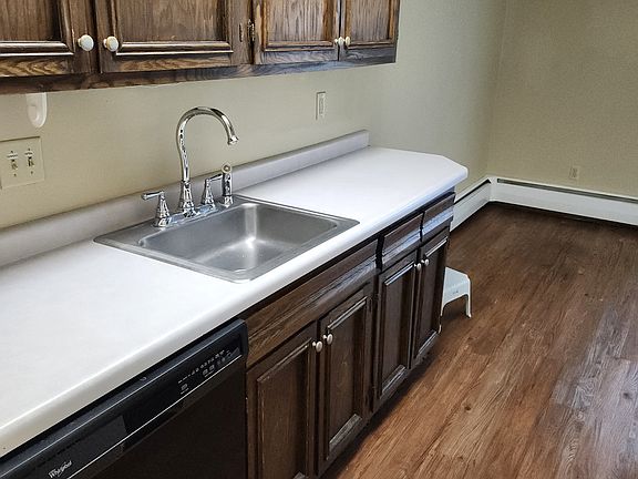 3rd image of 1011 11th Ave S Unit 4-1