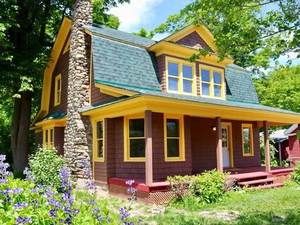 6536 Main St, Westport, NY 12993