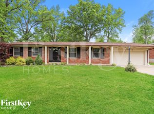 7235 Forestate Dr, Saint Louis, MO 63123