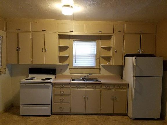 5th image of 411 Wheeling Ave