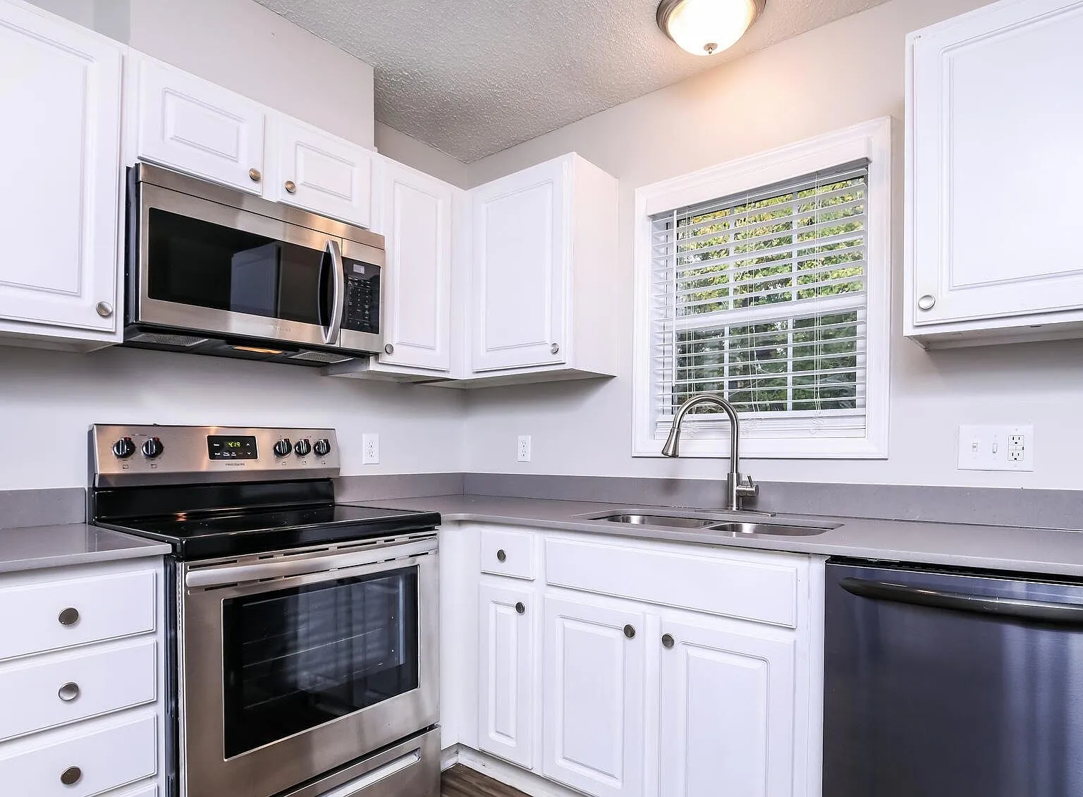 3 bed, 1578 sqft, $1,425 — Photo 4