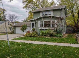 1026 S Roosevelt St, Green Bay, WI 54301