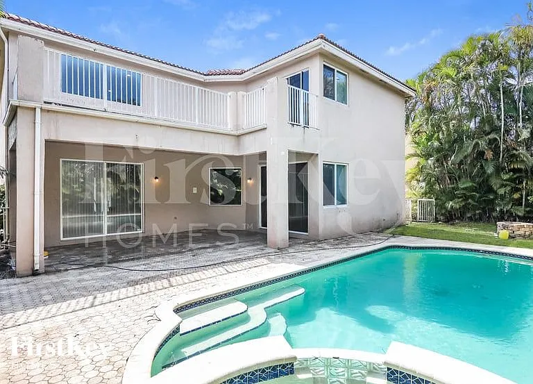 16337 SW 15th St — Photo 15