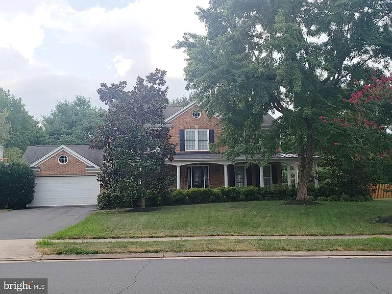 21326 Thimbleweed Ct — Photo 1