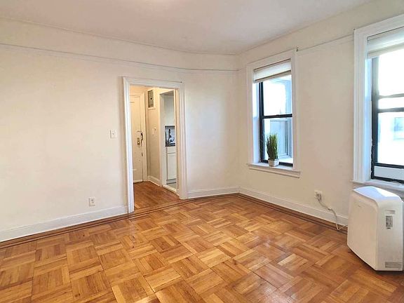 5th image of 31-49 29th St #4G