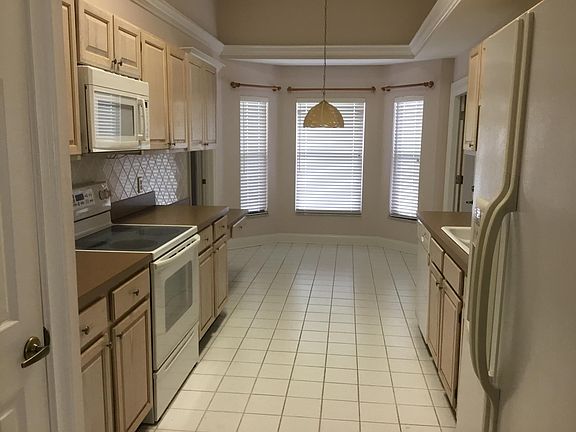 3rd image of 5998 Crane Dr