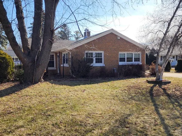 4915 North Fairway DRIVE, Wind Point, WI 53402