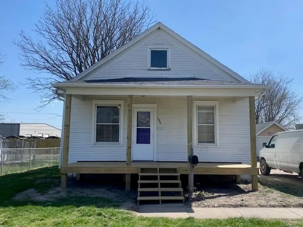 1523 E Cuming St, Fremont, NE 68025