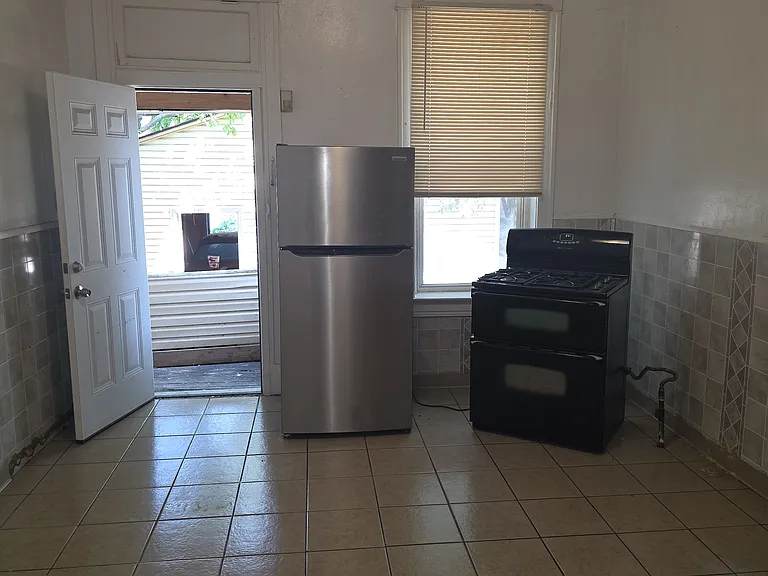 2910 S Compton Ave #1RST — Photo 18