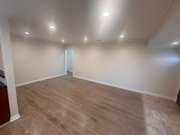 4th image of 8427 Outland View Dr