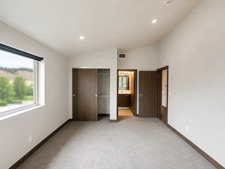 Chambers Lofts - 2nd MONTH FREE with a 13 Month Lease* — Photo 55