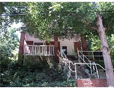 351 Brookside Ave photo 1