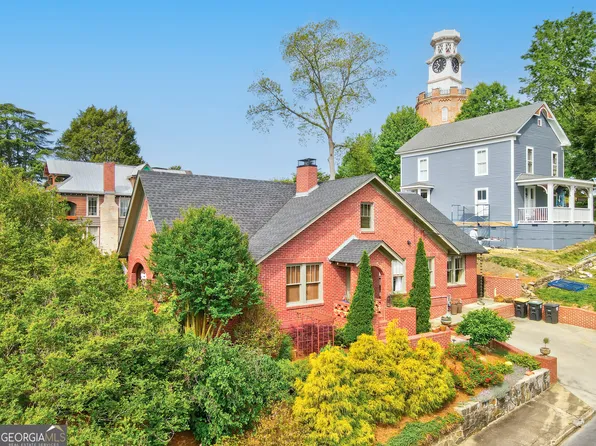 411 E 3rd St, Rome, GA 30161